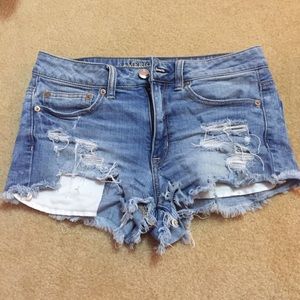 American Eagle festival high rise shorts